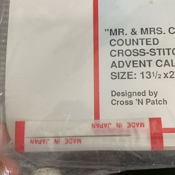 Bucilla Christmas Counted
Cross-Stitch Advent Calendar Kit Mr
& Mrs Claus 82564 - Picture 10 of 14